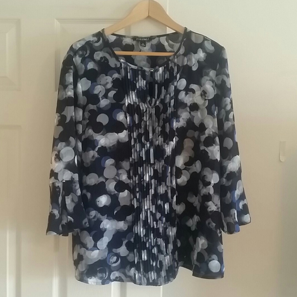 Roz and Ali top